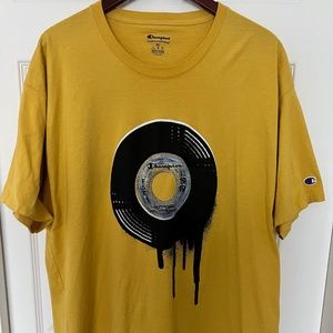 Champion T-Shirt